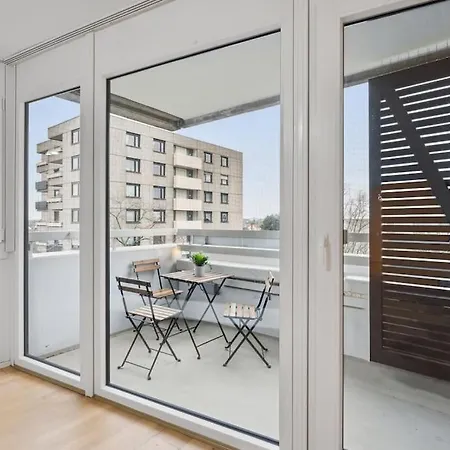 Oh05 In Flughafennaehe! *