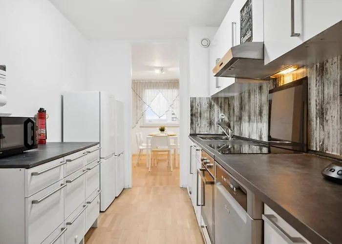 Oh05 In Flughafennaehe! *